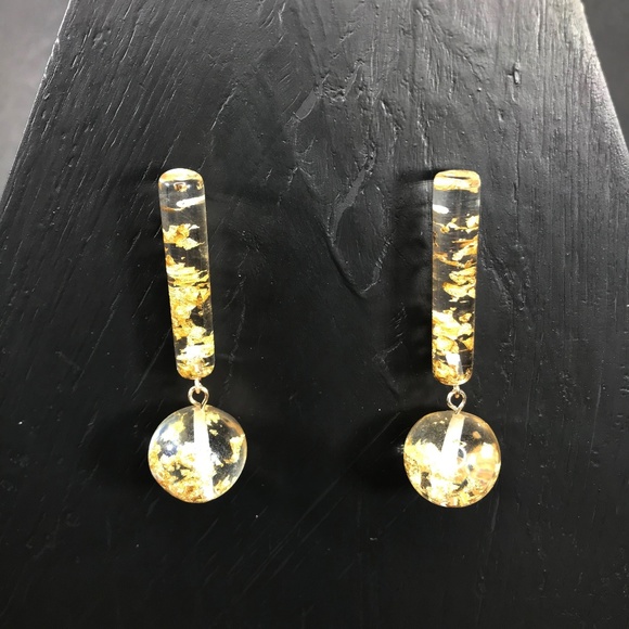 CLOSET REHAB Jewelry - 🆑 Gold Fleck Ball and Chain Drops